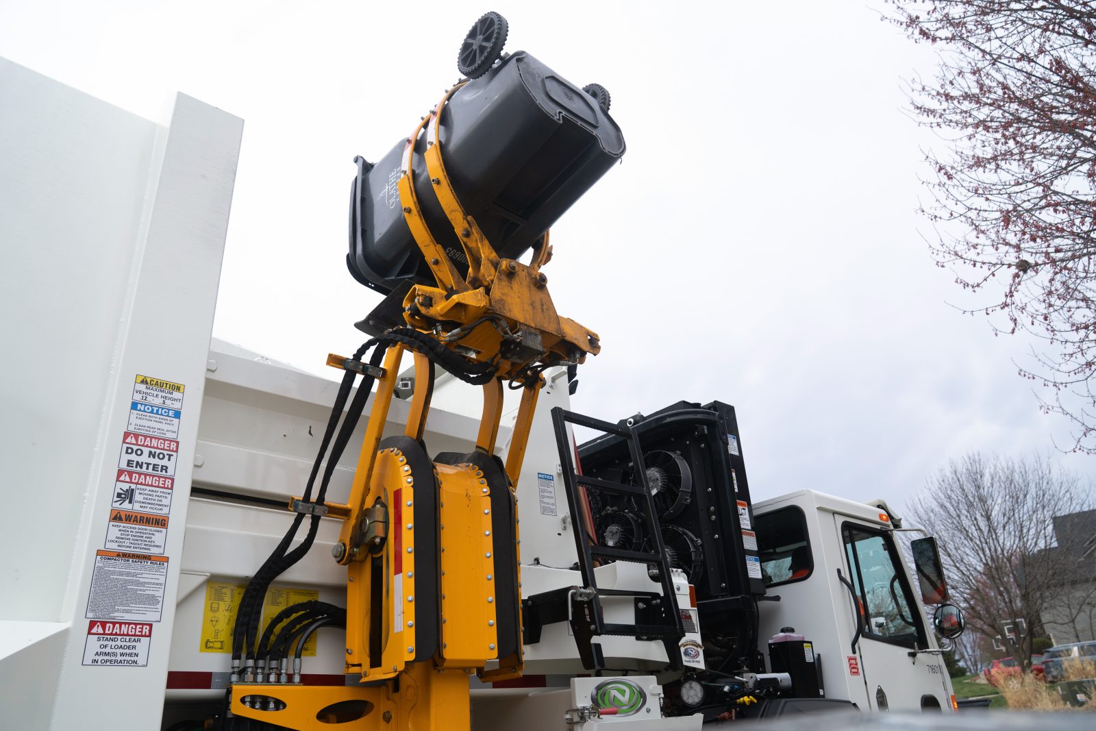 New Way Moves Fearlessly Forward at Waste Expo 2025 - New Way® Trucks